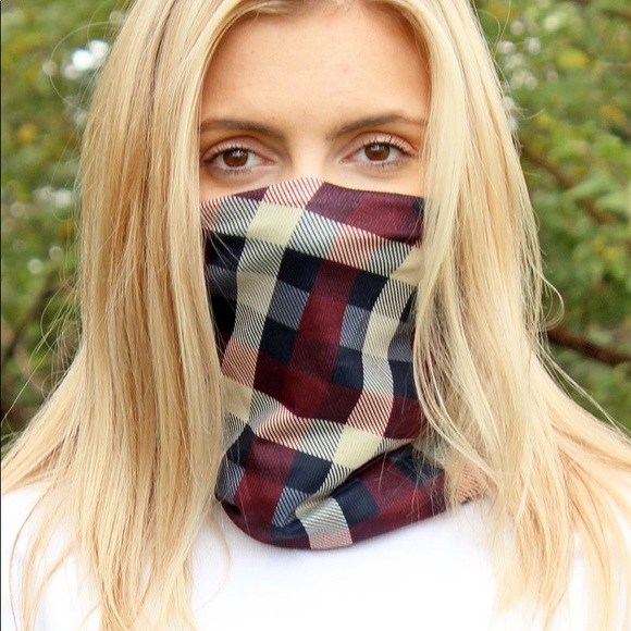 BURGUNDY CHECKERBOARD FACE MASK NECK GAITER - Picture 2 of 2